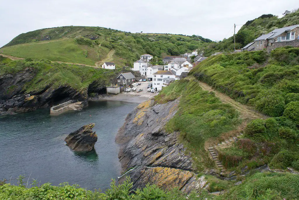 Portloe Beach, Cornwall coves, tiny village, sea views, south west coast path